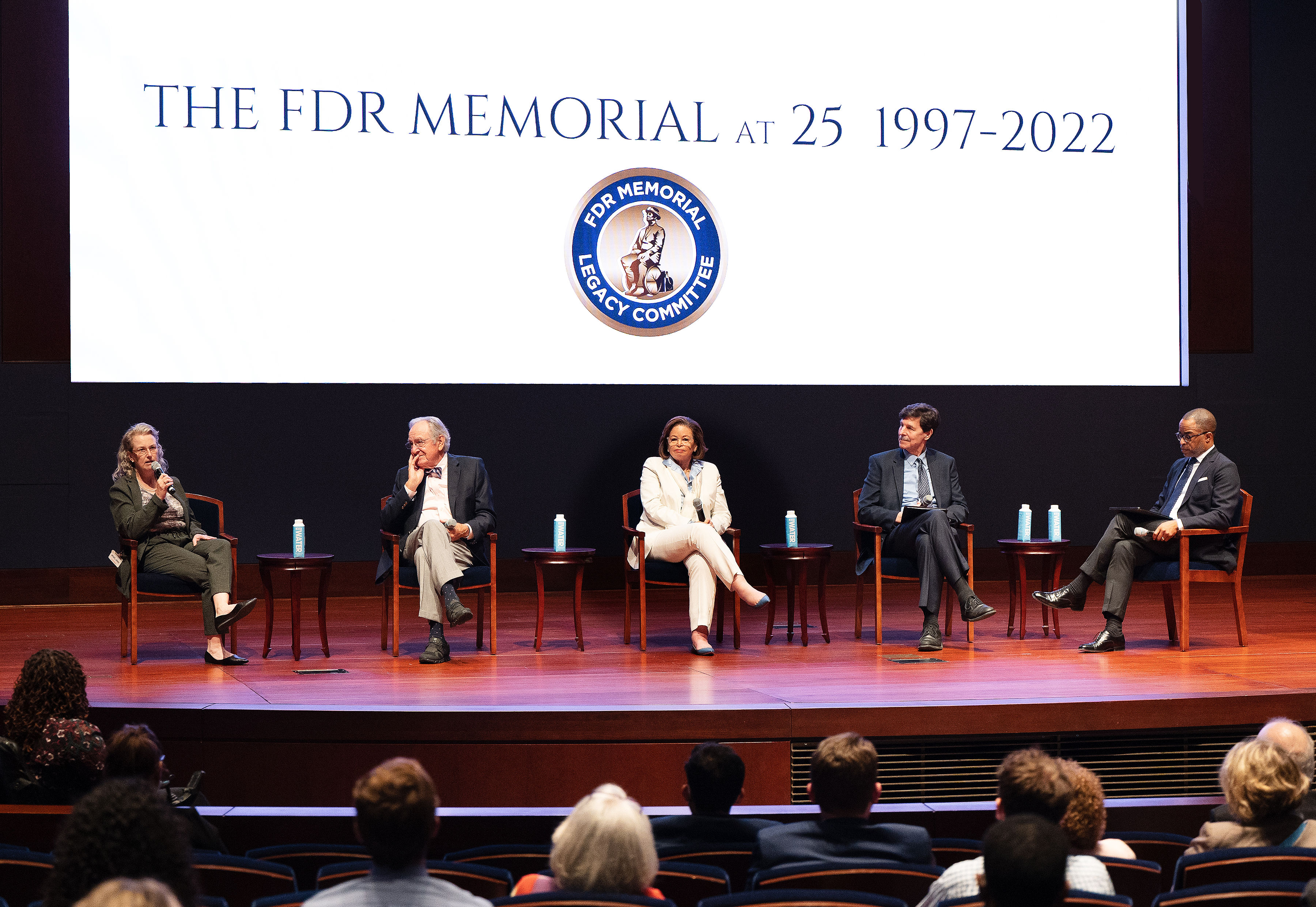 The FDR Memorial Legacy Committee hosted a panel discussion titled “The FDR Memorial – A Reflection on the Past and a Plan for the Future” to discuss the evolution of the FDR Memorial and how that progress may impact the future of our nation’s monuments. From left to right panel participants included: Mary Eileen Dolan, Co-Founder and Executive Director, FDR Memorial Legacy; retired Senator Tom Harkin, D-Iowa; Valerie Jarrett, CEO, Obama Foundation; David Woolner, Ph.D., Senior Fellow and Resident Historian, Roosevelt Institute; and Jonathan Capehart, The Washington Post and MSNBC.